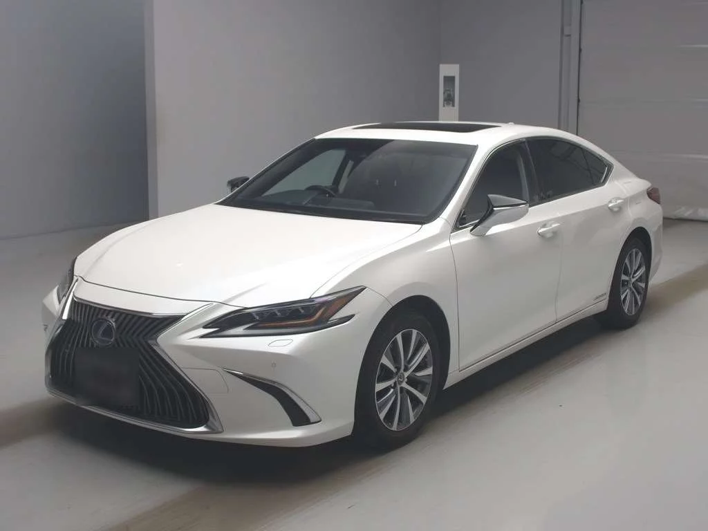 Lexus ES300h  с аукциона в Японии
