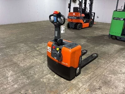 Toyota  FORKLIFT