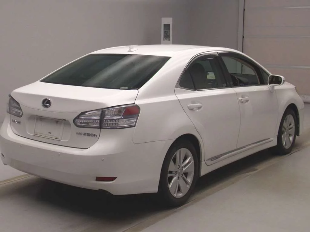 Lexus HS250h  с аукциона в Японии