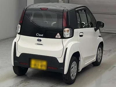 TOYOTA C+POD
