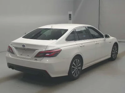 Toyota CROWN HYBRID