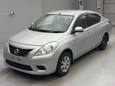 Nissan Tiida Latio