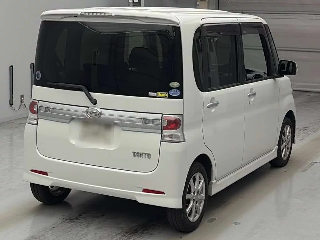 Daihatsu Tanto  с аукциона в Японии