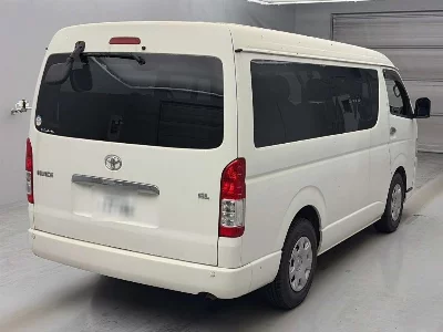 TOYOTA HIACE WAGON