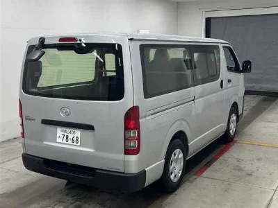 MAZDA BONGO BRAWNY VAN
