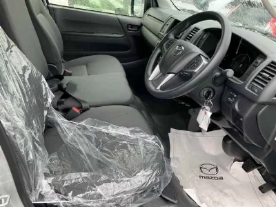 MAZDA BONGO BRAWNY VAN