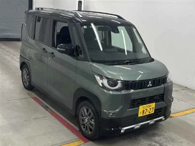 Mitsubishi Delica Mini