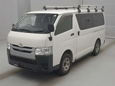 TOYOTA REGIUS VAN