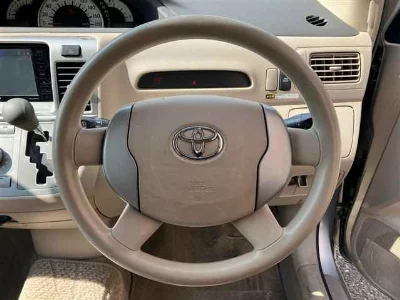 Toyota Raum