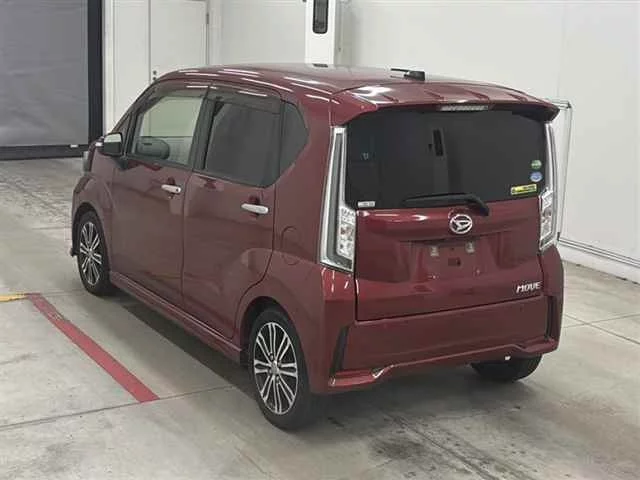 Daihatsu Move  с аукциона в Японии