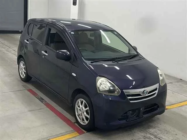 Daihatsu Mira e:S  с аукциона в Японии