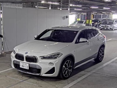 BMW X2