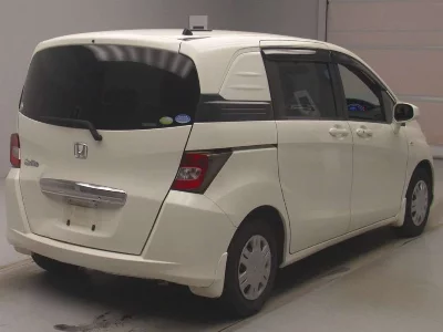 Honda Freed Spike
