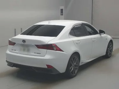 Lexus IS300h