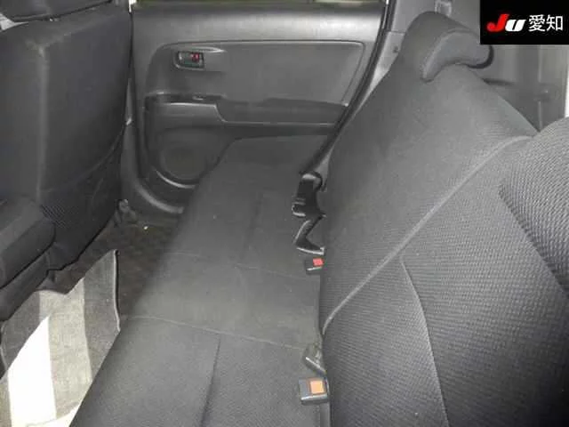 Toyota bB  с аукциона в Японии