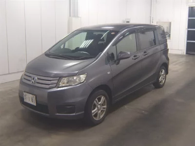 Honda Freed Spike