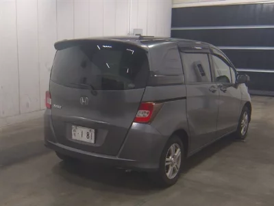 Honda Freed Spike