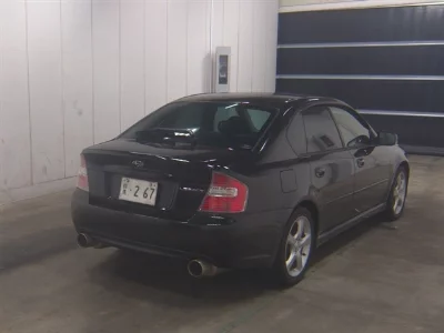 Subaru Legacy B4