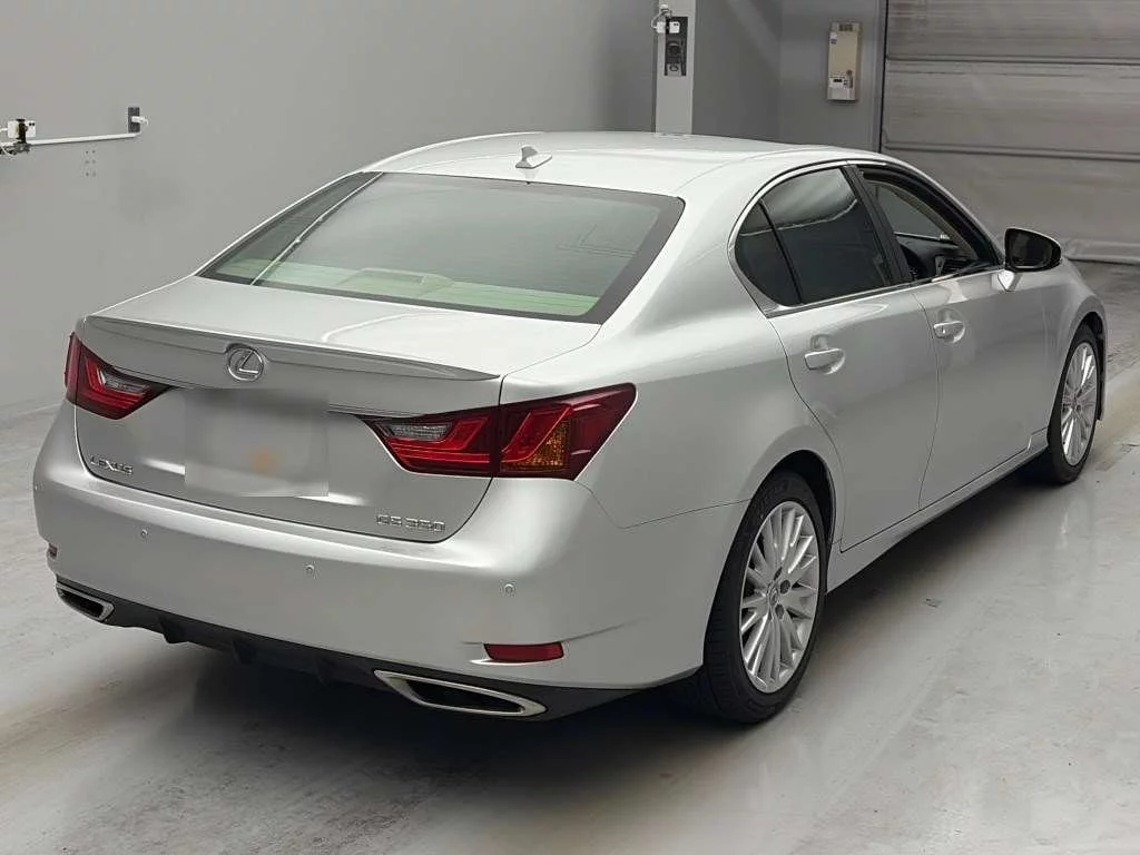 Lexus GS  с аукциона в Японии