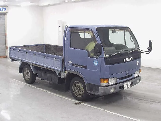Nissan Atlas  с аукциона в Японии