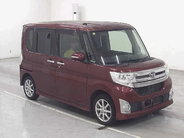 Daihatsu Tanto  с аукциона в Японии
