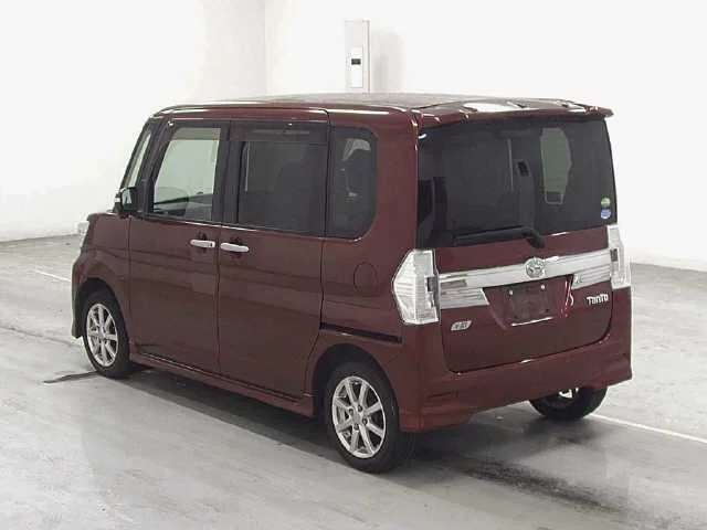 Daihatsu Tanto  с аукциона в Японии