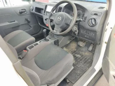 MAZDA FAMILIA VAN