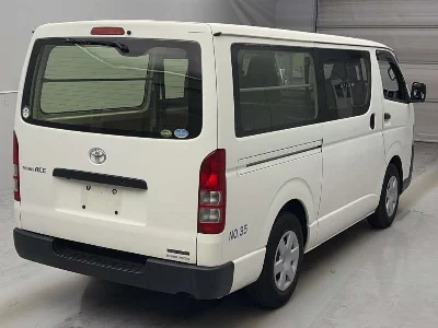 Toyota RegiusAce