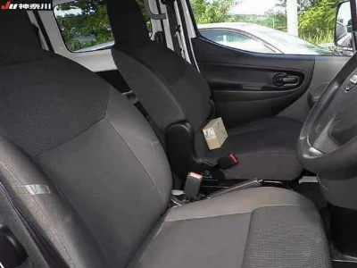 Nissan NV200 VANETTE VAN