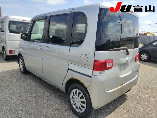 Daihatsu Tanto  с аукциона в Японии