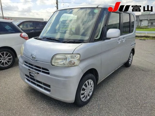 Daihatsu Tanto  с аукциона в Японии