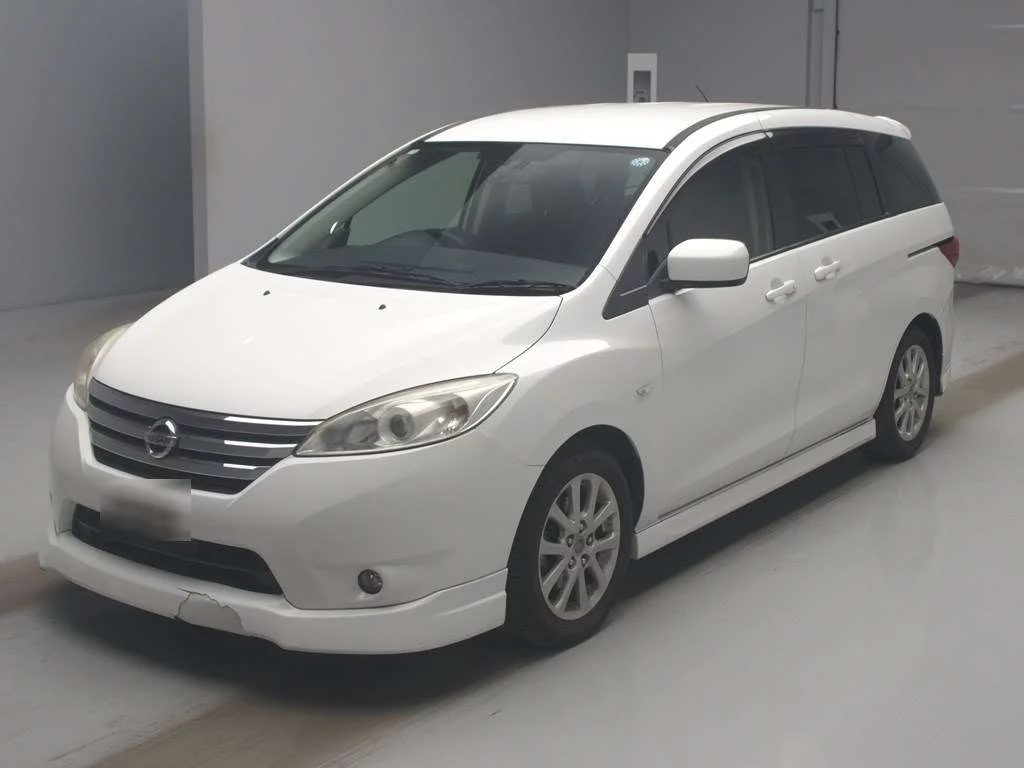 Nissan Lafesta  с аукциона в Японии