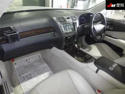 Lexus LS600hL
