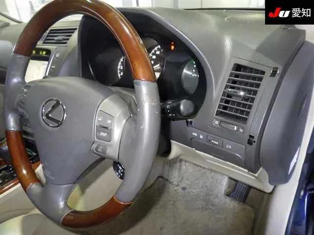 Lexus GS  с аукциона в Японии