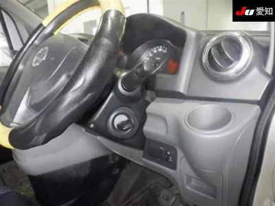 Nissan NV200 VANETTE VAN