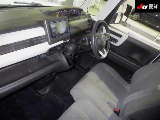 Honda N-Box  с аукциона в Японии
