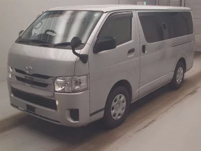 TOYOTA REGIUS VAN
