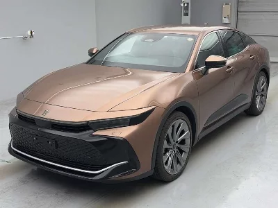 Toyota Crown Crossover