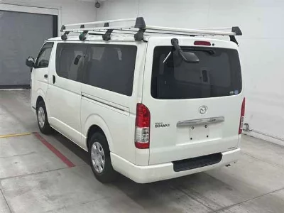 MAZDA BONGO BRAWNY VAN