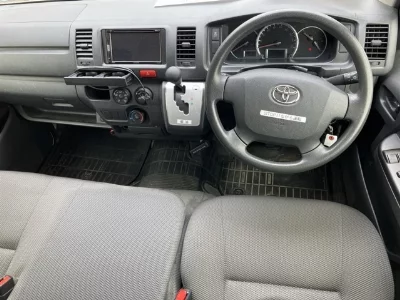 TOYOTA REGIUS ACE