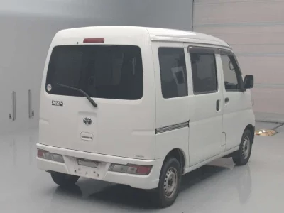 Toyota Pixis Van