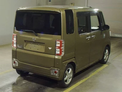 TOYOTA PIXIS MEGA
