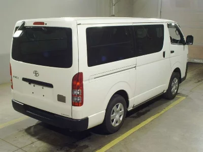Toyota HiAce Van