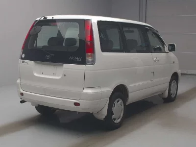 Toyota Lite Ace Noah
