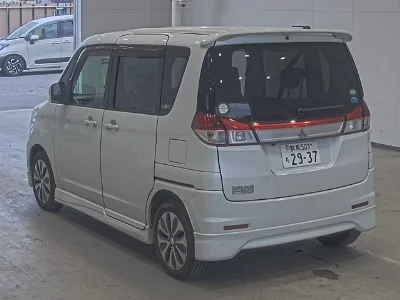 Mitsubishi Delica D:2