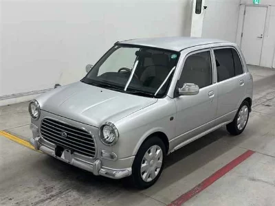 Daihatsu Mira Gino