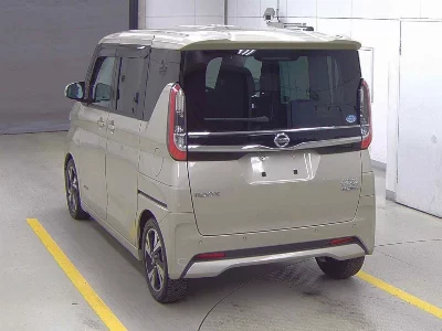NISSAN ROOX