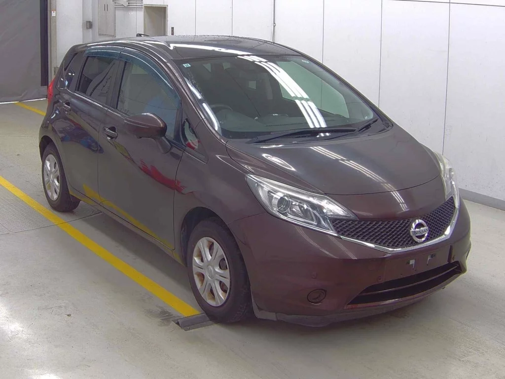 Nissan Note  с аукциона в Японии