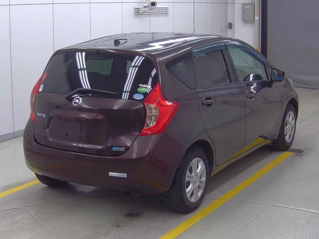 Nissan Note  с аукциона в Японии