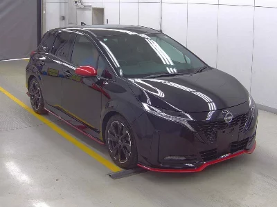 Nissan Aura